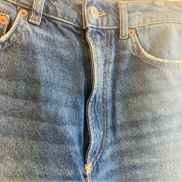ZARA Sz 4 Mid Wash Boyfriend Style Light Wiskering High Rise Jeans - Picture 4 of 11